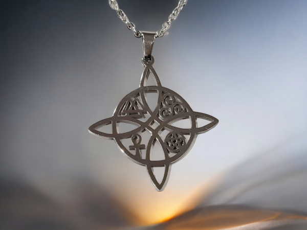 collier noeud de sorcière argenté acier inoxydable